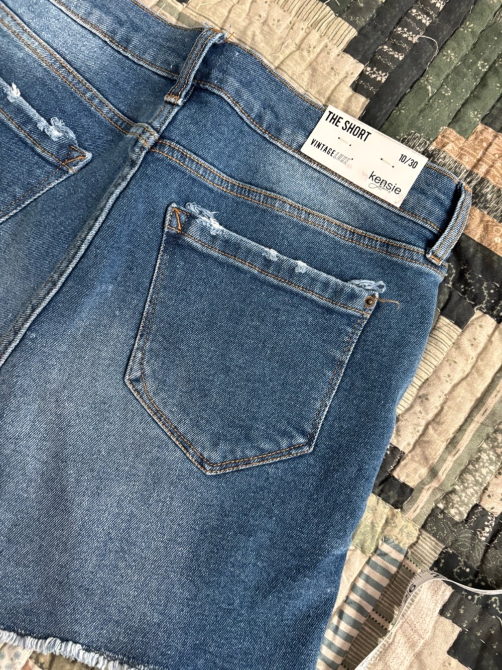 Kensie Blue Distressed Denim Cutoff Shorts Color: Paxton w/Destruction 10/30 NWT - Picture 8 of 10